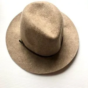 Women Banana Republic wool fedora hat sz Large m_65259189ffb5d0de1fb5daa3.jpg main image 3